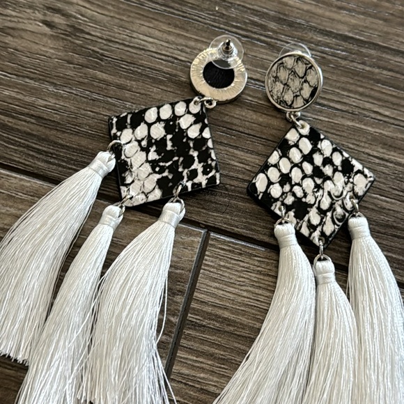 Tassel Earrings - Picture 4 of 4